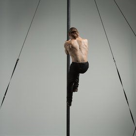 Chinese pole male climb 4 — figure reference